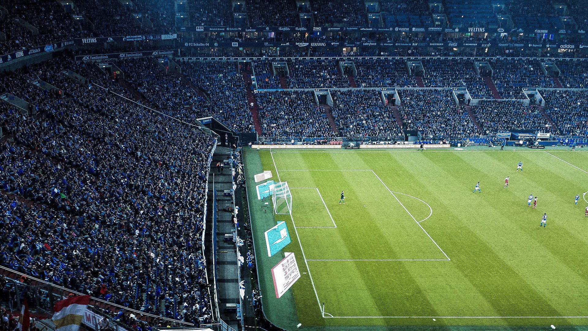 英超激战不断:悬念、精彩、惊喜交织!,英超英超